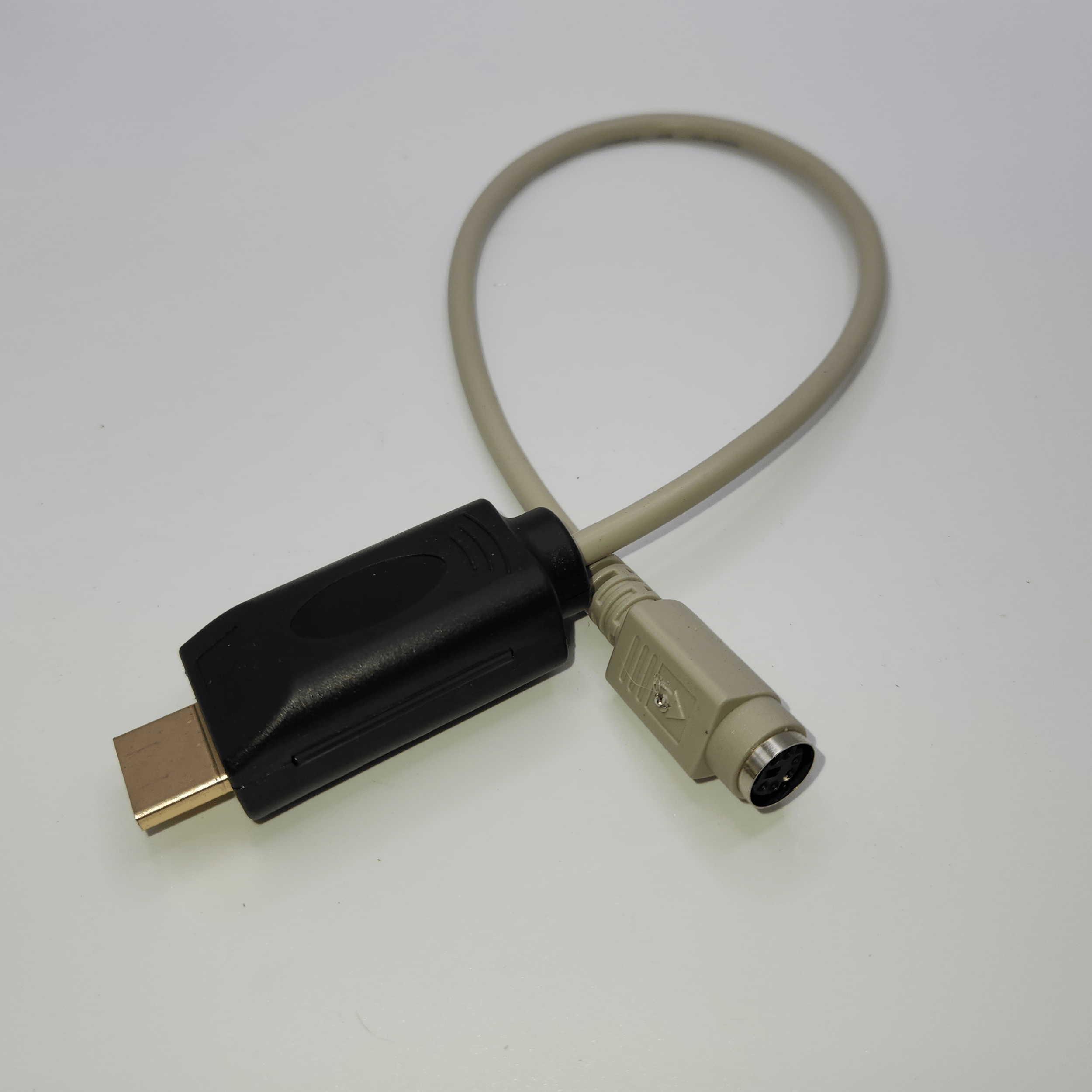 Female half of a RetroSpy Vision V.Smile cable